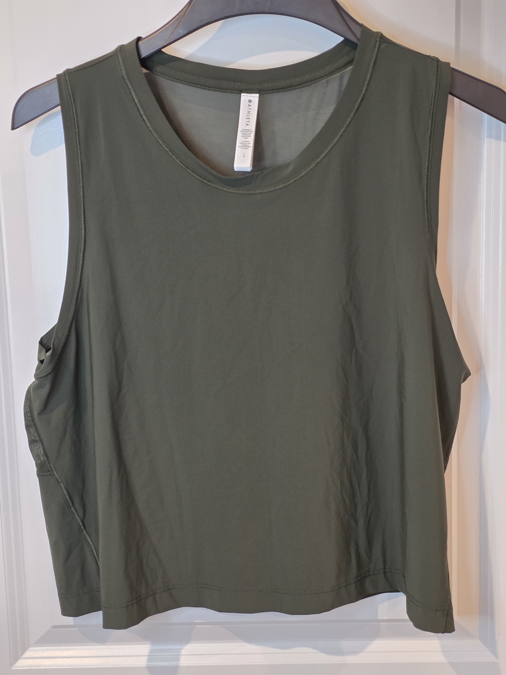 Athleta Ultimate Muscle Tank